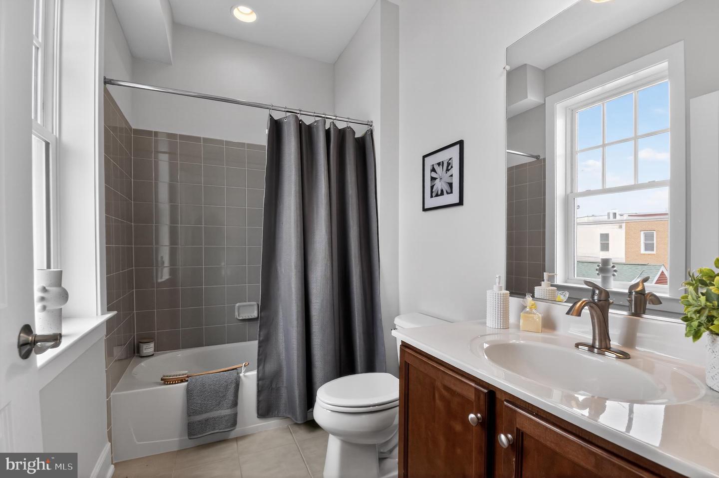 716 DIAMOND AVE, ALEXANDRIA, Virginia 22301, 3 Bedrooms Bedrooms, ,3 BathroomsBathrooms,Residential,For sale,716 DIAMOND AVE,VAAX2053444 MLS # VAAX2053444