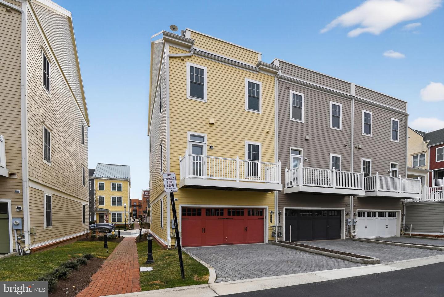 716 DIAMOND AVE, ALEXANDRIA, Virginia 22301, 3 Bedrooms Bedrooms, ,3 BathroomsBathrooms,Residential,For sale,716 DIAMOND AVE,VAAX2053444 MLS # VAAX2053444