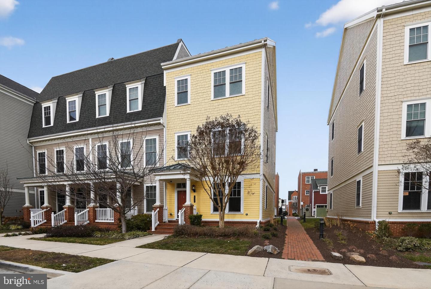 716 DIAMOND AVE, ALEXANDRIA, Virginia 22301, 3 Bedrooms Bedrooms, ,3 BathroomsBathrooms,Residential,For sale,716 DIAMOND AVE,VAAX2053444 MLS # VAAX2053444