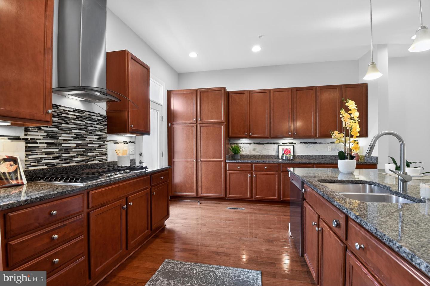 716 DIAMOND AVE, ALEXANDRIA, Virginia 22301, 3 Bedrooms Bedrooms, ,3 BathroomsBathrooms,Residential,For sale,716 DIAMOND AVE,VAAX2053444 MLS # VAAX2053444