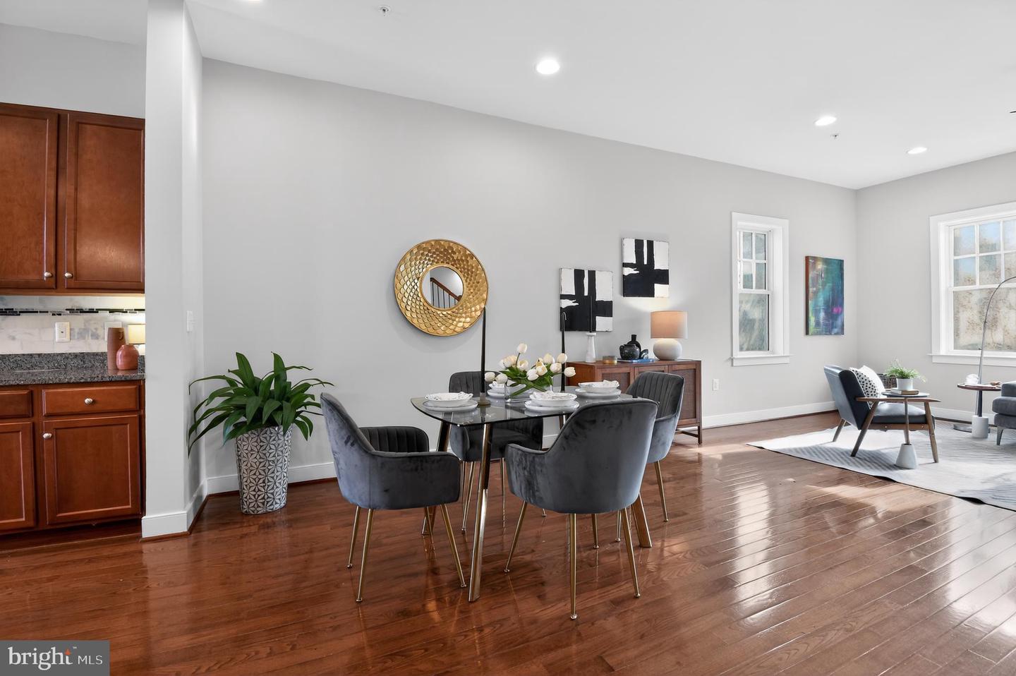 716 DIAMOND AVE, ALEXANDRIA, Virginia 22301, 3 Bedrooms Bedrooms, ,3 BathroomsBathrooms,Residential,For sale,716 DIAMOND AVE,VAAX2053444 MLS # VAAX2053444