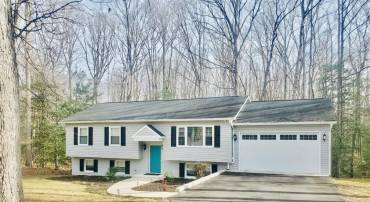 12207 PEMWOOD LN, FREDERICKSBURG, Virginia 22407, 4 Bedrooms Bedrooms, 7 Rooms Rooms,3 BathroomsBathrooms,Residential,For sale,12207 PEMWOOD LN,VASP2038800 MLS # VASP2038800