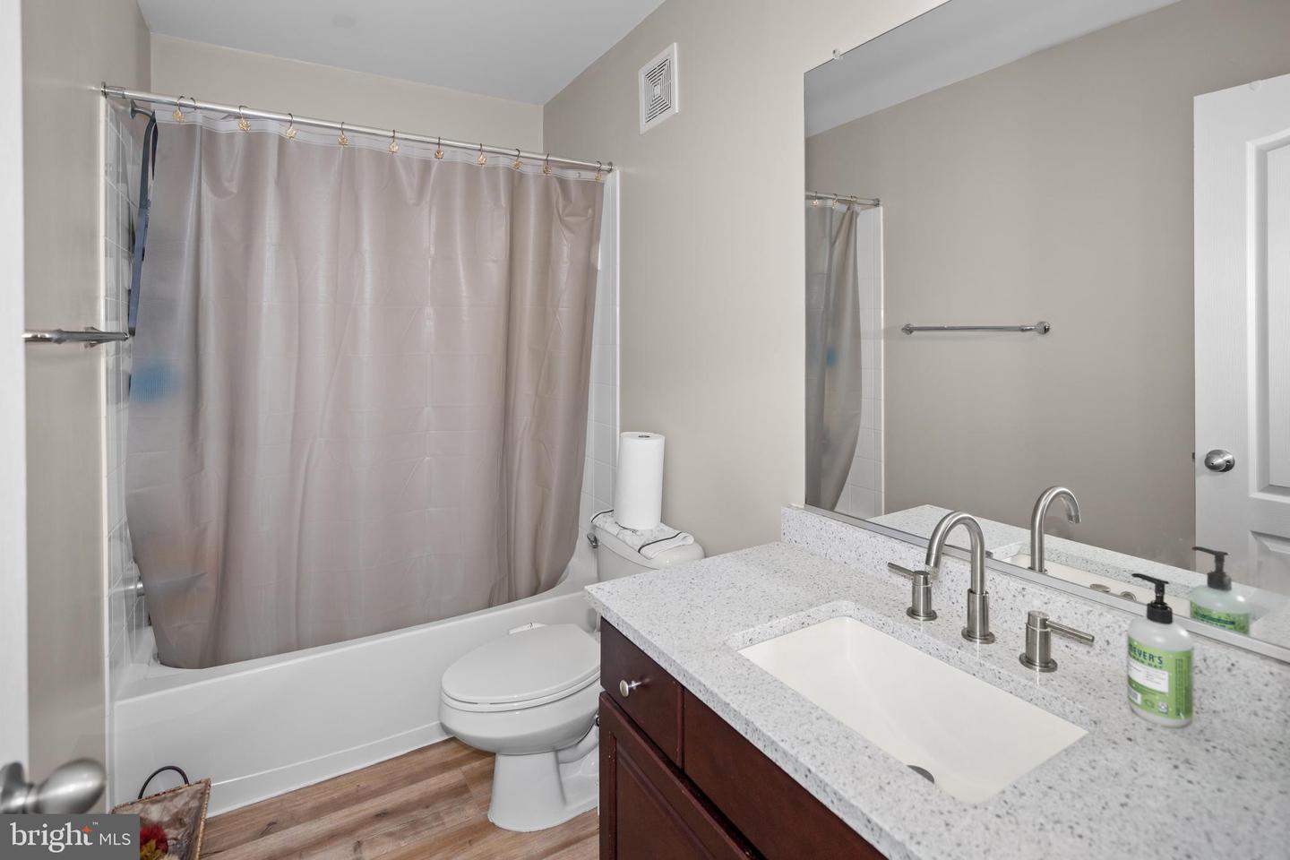 6159 ASTER HAVEN CIR, HAYMARKET, Virginia 20169, 3 Bedrooms Bedrooms, ,2 BathroomsBathrooms,Residential,For sale,6159 ASTER HAVEN CIR,VAPW2111072 MLS # VAPW2111072