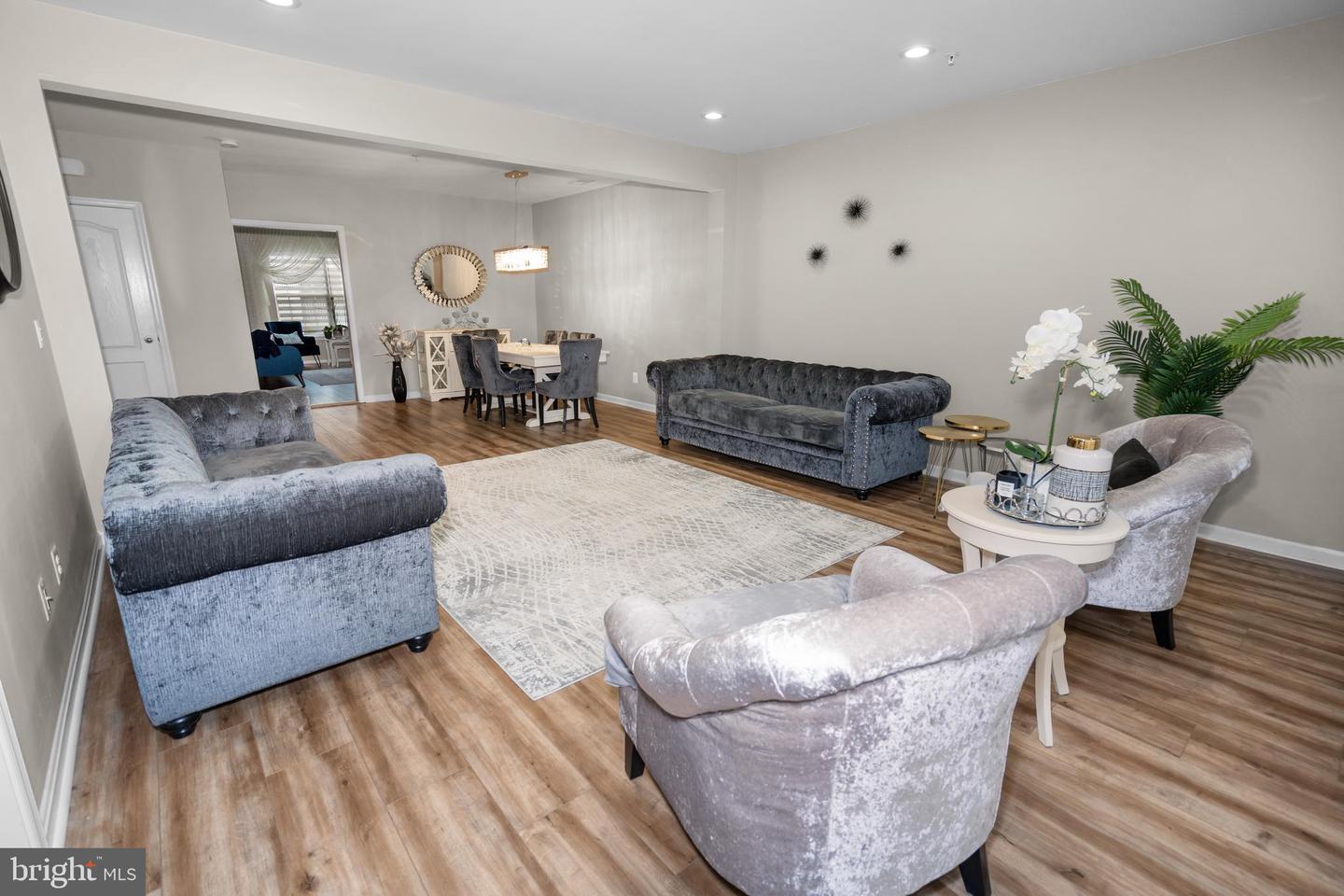 6159 ASTER HAVEN CIR, HAYMARKET, Virginia 20169, 3 Bedrooms Bedrooms, ,2 BathroomsBathrooms,Residential,For sale,6159 ASTER HAVEN CIR,VAPW2111072 MLS # VAPW2111072