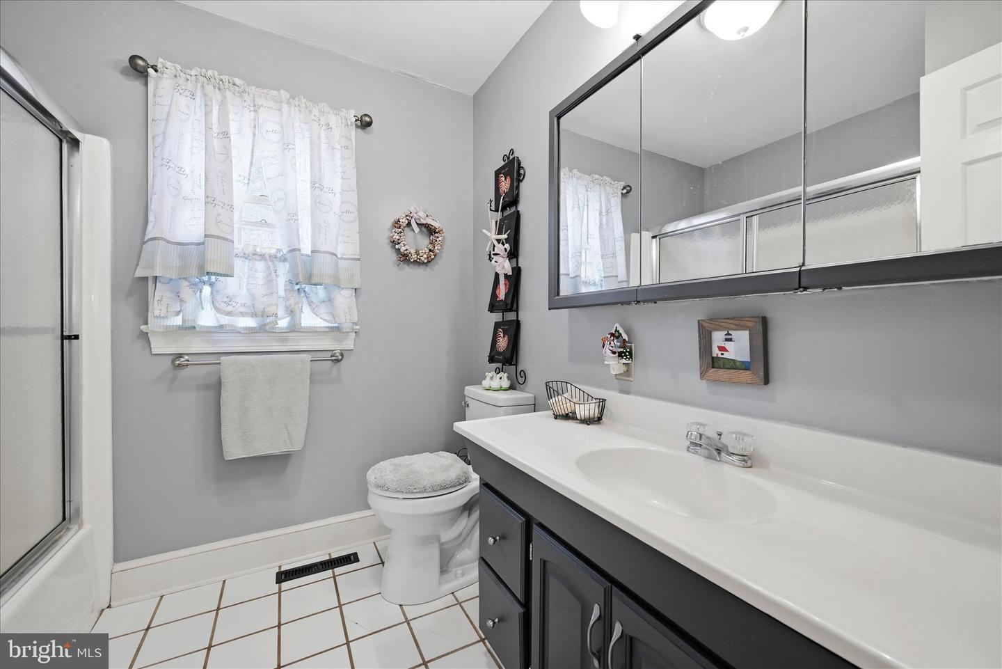 783 BOWLING GREEN RD, FRONT ROYAL, Virginia 22630, 3 Bedrooms Bedrooms, ,3 BathroomsBathrooms,Residential,For sale,783 BOWLING GREEN RD,VAWR2013228 MLS # VAWR2013228