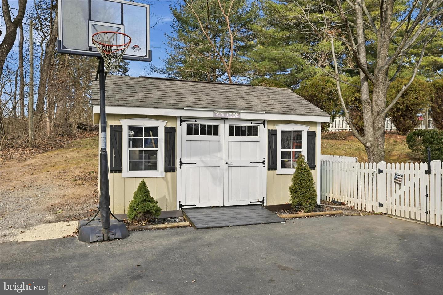 783 BOWLING GREEN RD, FRONT ROYAL, Virginia 22630, 3 Bedrooms Bedrooms, ,3 BathroomsBathrooms,Residential,For sale,783 BOWLING GREEN RD,VAWR2013228 MLS # VAWR2013228