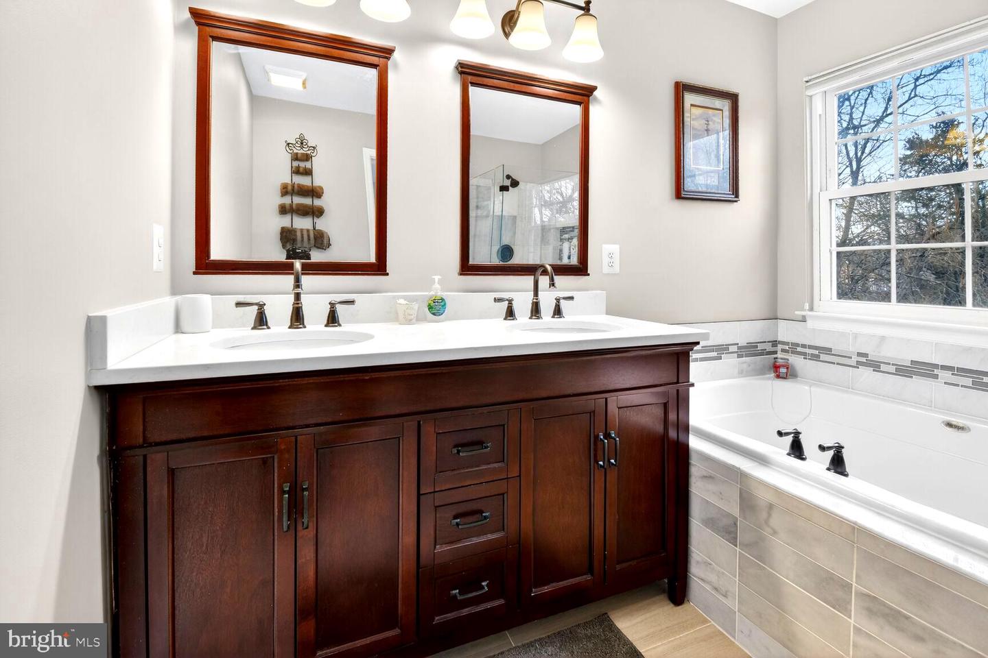 20409 BASELINE TER, ASHBURN, Virginia 20147, 3 Bedrooms Bedrooms, ,2 BathroomsBathrooms,Residential,For sale,20409 BASELINE TER,VALO2114602 MLS # VALO2114602