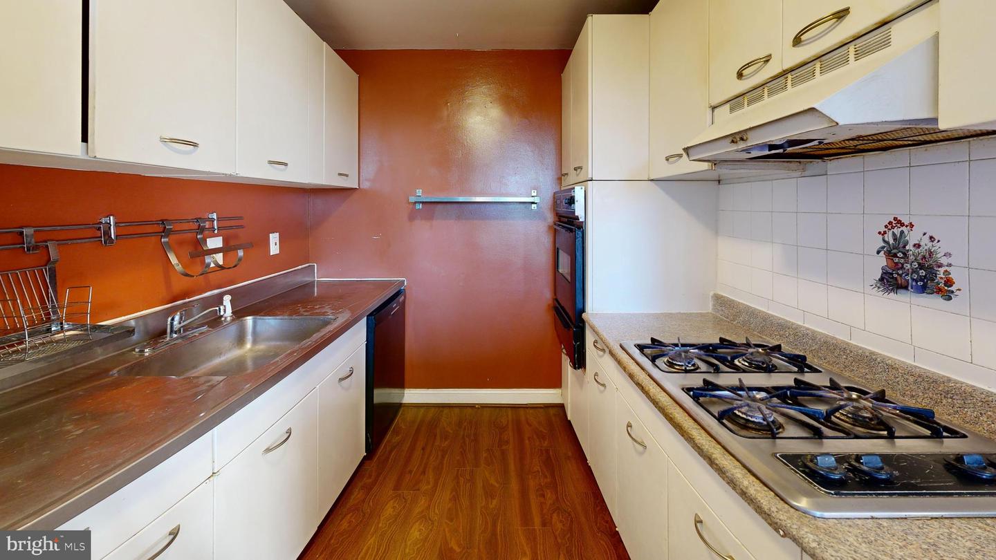 4600 DUKE ST #617, ALEXANDRIA, Virginia 22304, 1 Bedroom Bedrooms, ,1 BathroomBathrooms,Residential,For sale,4600 DUKE ST #617,VAAX2053508 MLS # VAAX2053508