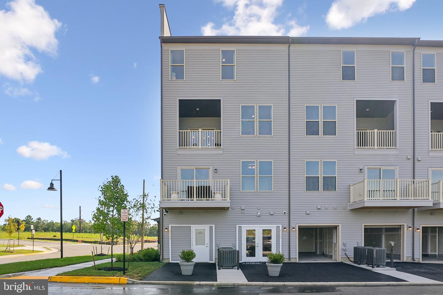 8680 LOVELACE ST, MANASSAS, Virginia 20109, 3 Bedrooms Bedrooms, ,2 BathroomsBathrooms,Residential,For sale,8680 LOVELACE ST,VAPW2111246 MLS # VAPW2111246