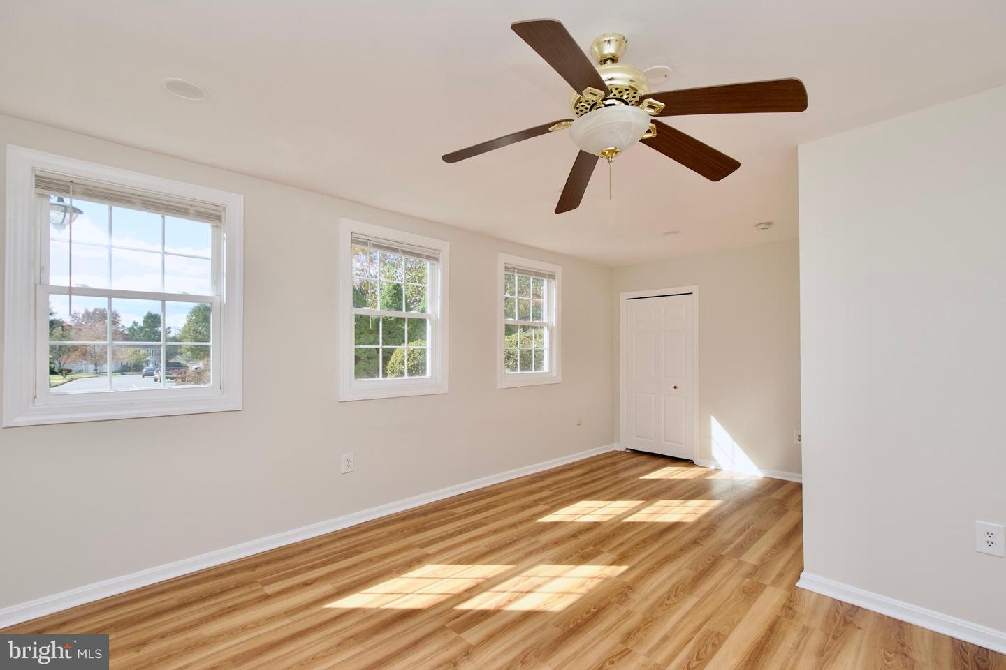 10217 MCKEAN CT, GREAT FALLS, Virginia 22066, 4 Bedrooms Bedrooms, ,3 BathroomsBathrooms,Residential,For sale,10217 MCKEAN CT,VALO2114644 MLS # VALO2114644 10217 MCKEAN CT, GREAT FALLS, Virginia 22066, 4 Bedrooms Bedrooms, ,3 BathroomsBathrooms,Residential,For sale,10217 MCKEAN CT,VALO2114644 MLS # VALO2114644