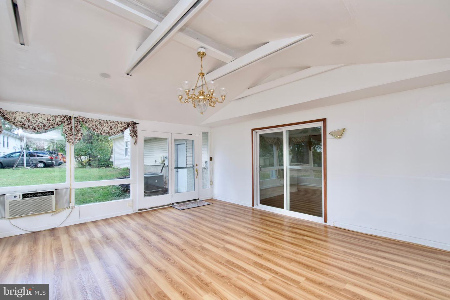 10217 MCKEAN CT, GREAT FALLS, Virginia 22066, 4 Bedrooms Bedrooms, ,3 BathroomsBathrooms,Residential,For sale,10217 MCKEAN CT,VALO2114644 MLS # VALO2114644 10217 MCKEAN CT, GREAT FALLS, Virginia 22066, 4 Bedrooms Bedrooms, ,3 BathroomsBathrooms,Residential,For sale,10217 MCKEAN CT,VALO2114644 MLS # VALO2114644