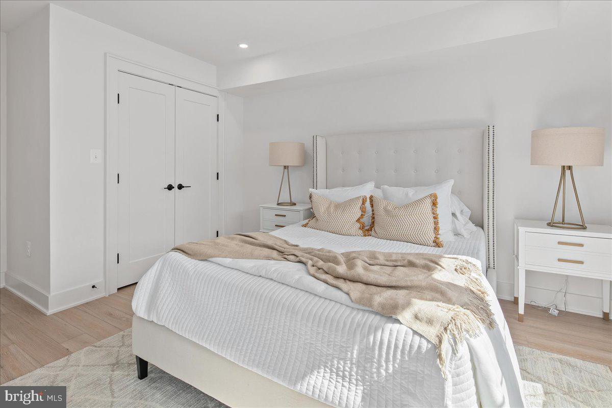 915 N IRVING ST, ARLINGTON, Virginia 22201, 4 Bedrooms Bedrooms, ,4 BathroomsBathrooms,Residential,For sale,915 N IRVING ST,VAAR2068142 MLS # VAAR2068142