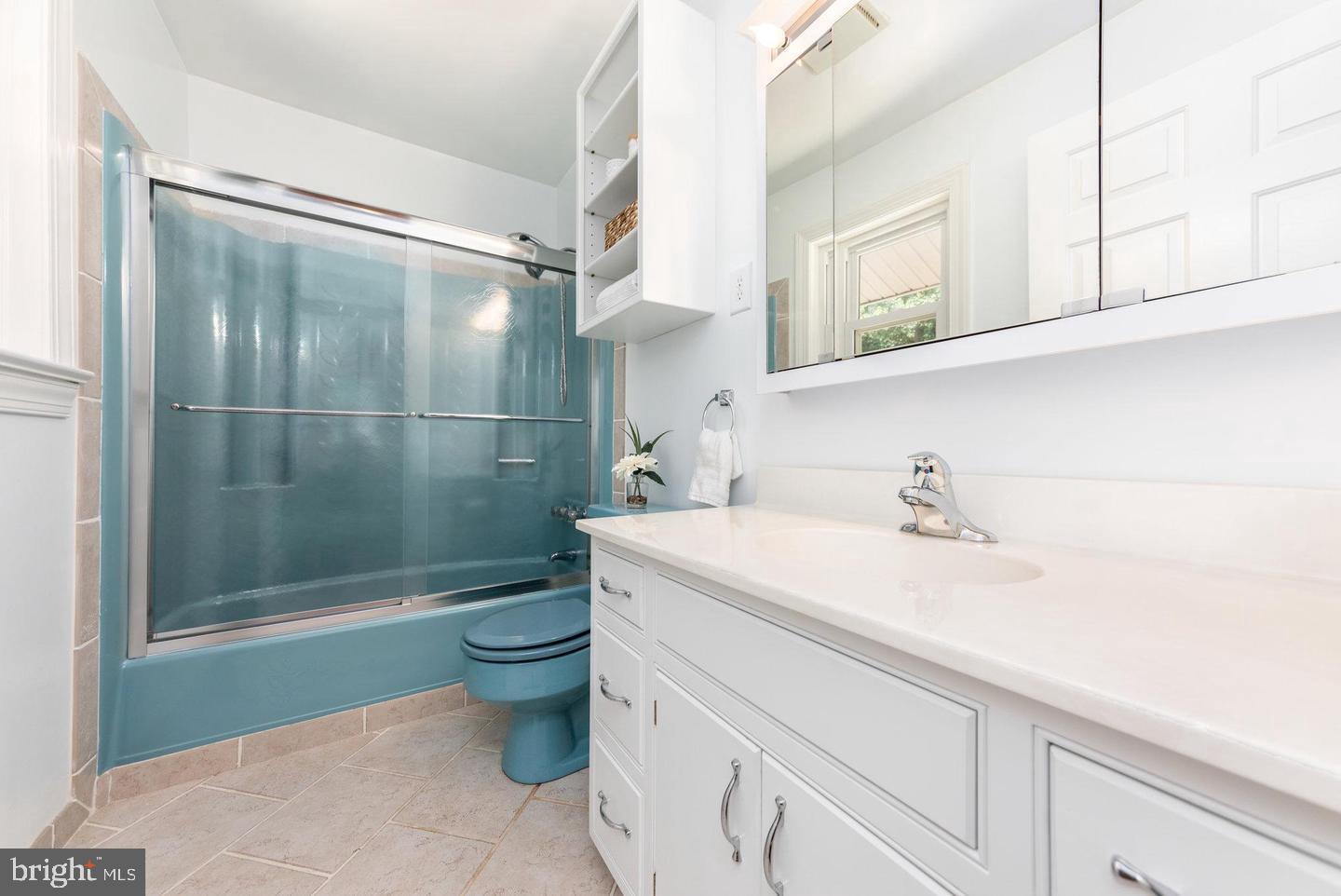 211 SLEEPY HOLLOW TRL, FREDERICKSBURG, Virginia 22405, 5 Bedrooms Bedrooms, ,3 BathroomsBathrooms,Residential,For sale,211 SLEEPY HOLLOW TRL,VAST2045490 MLS # VAST2045490