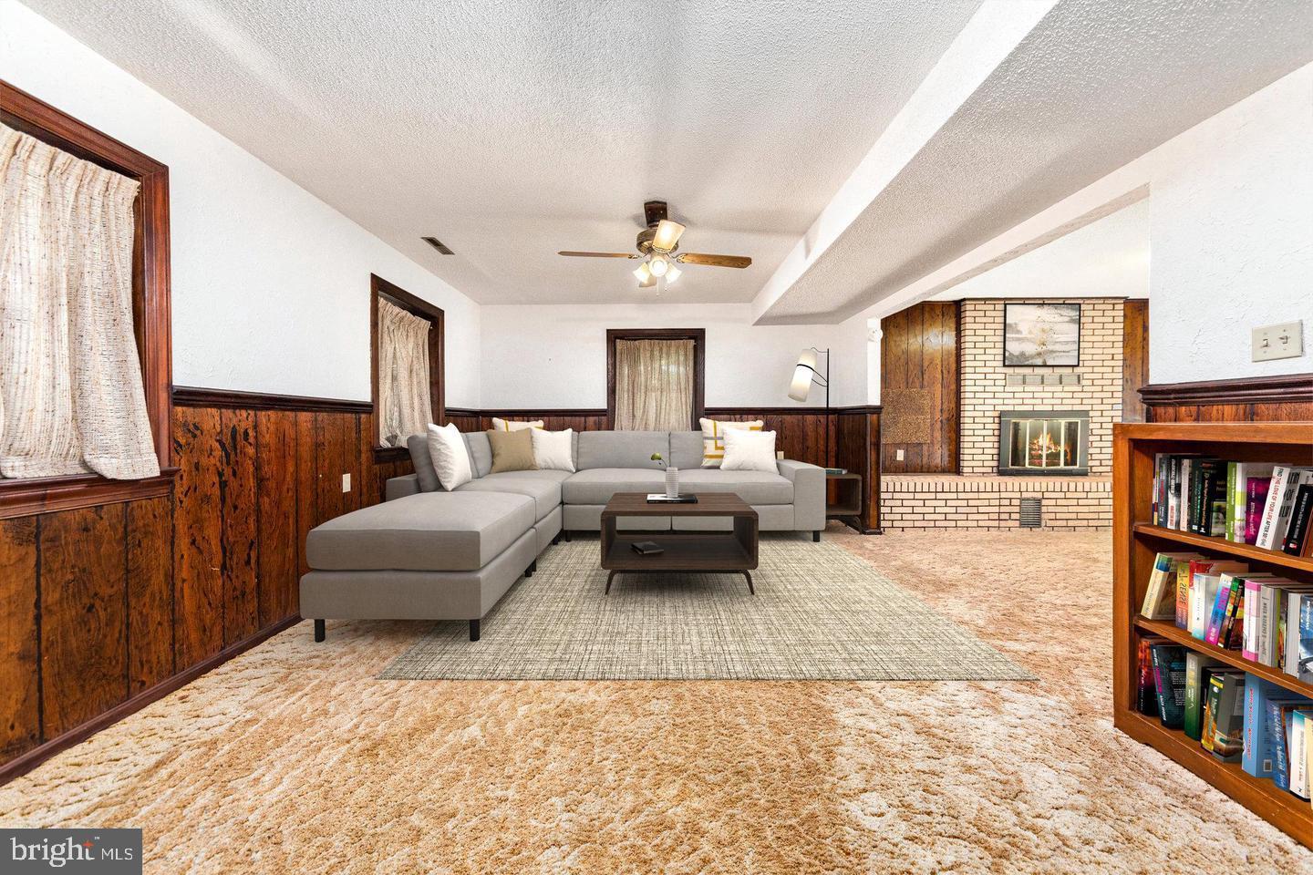 211 SLEEPY HOLLOW TRL, FREDERICKSBURG, Virginia 22405, 5 Bedrooms Bedrooms, ,3 BathroomsBathrooms,Residential,For sale,211 SLEEPY HOLLOW TRL,VAST2045490 MLS # VAST2045490