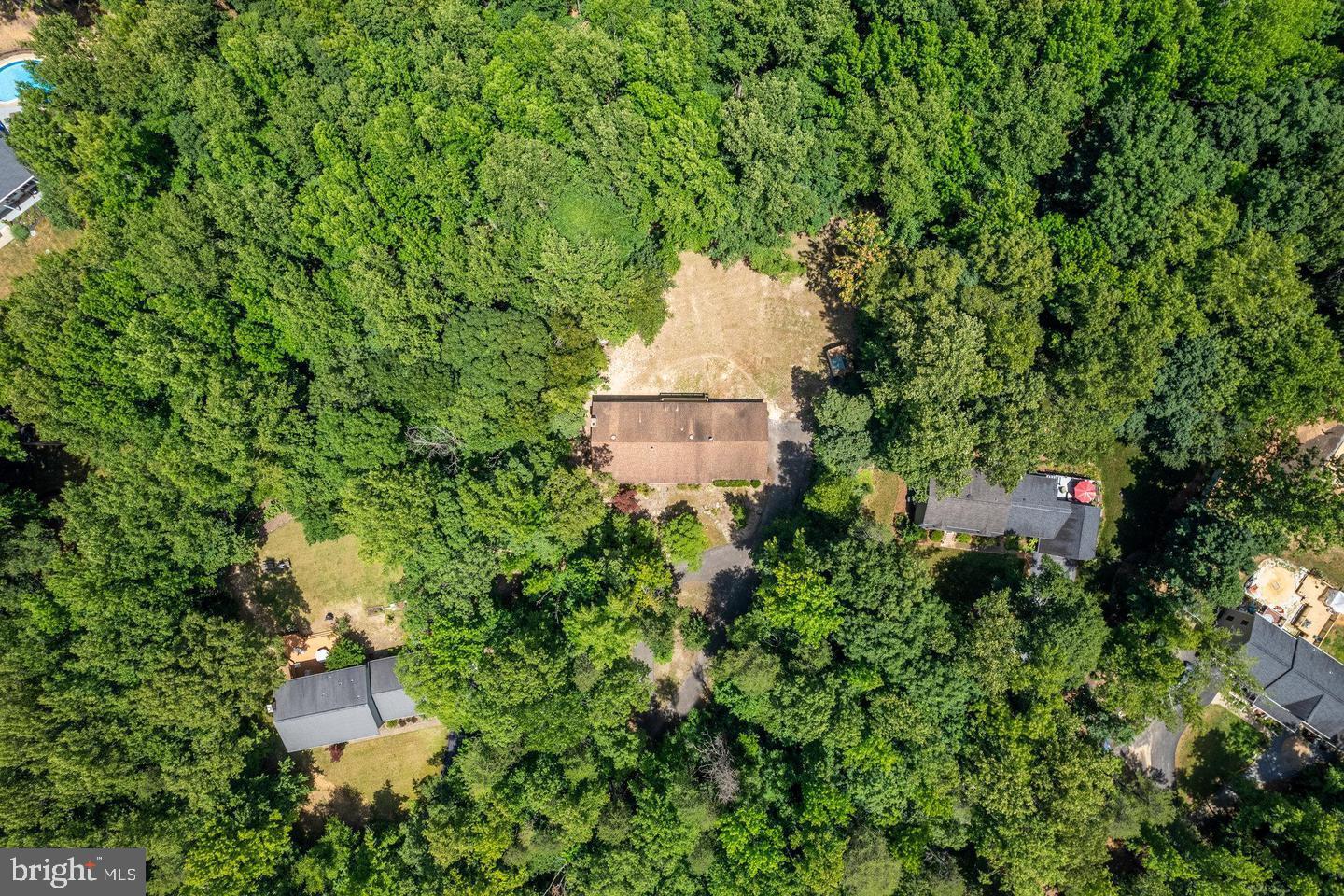 211 SLEEPY HOLLOW TRL, FREDERICKSBURG, Virginia 22405, 5 Bedrooms Bedrooms, ,3 BathroomsBathrooms,Residential,For sale,211 SLEEPY HOLLOW TRL,VAST2045490 MLS # VAST2045490