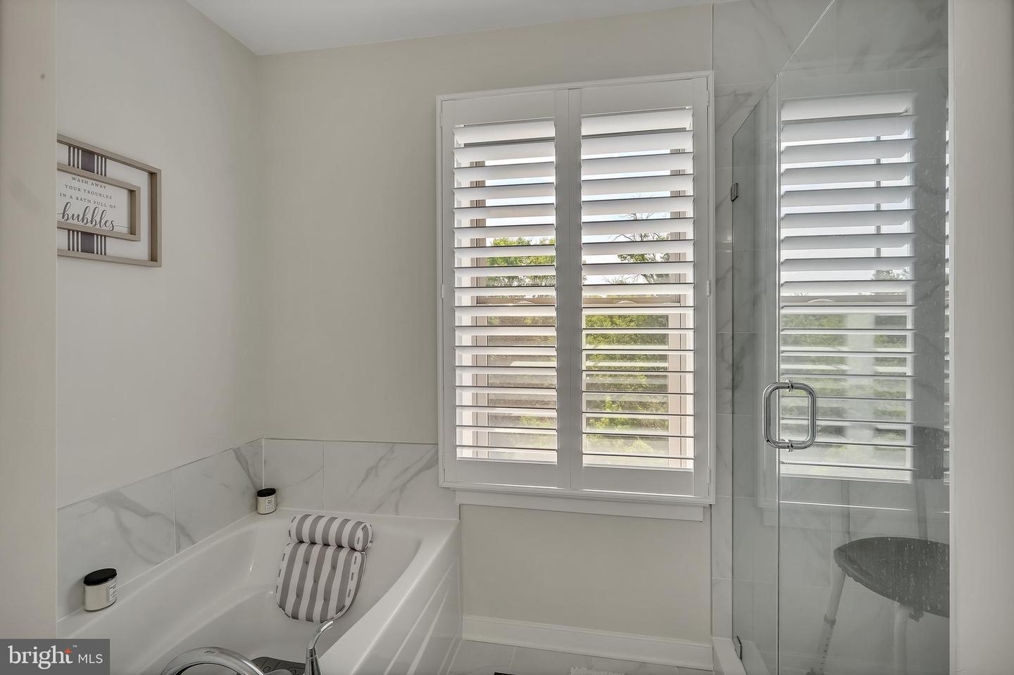 2603 LOGANBERRY DR, HERNDON, Virginia 20171, 4 Bedrooms Bedrooms, ,3 BathroomsBathrooms,Residential,For sale,2603 LOGANBERRY DR,VAFX2287554 MLS # VAFX2287554