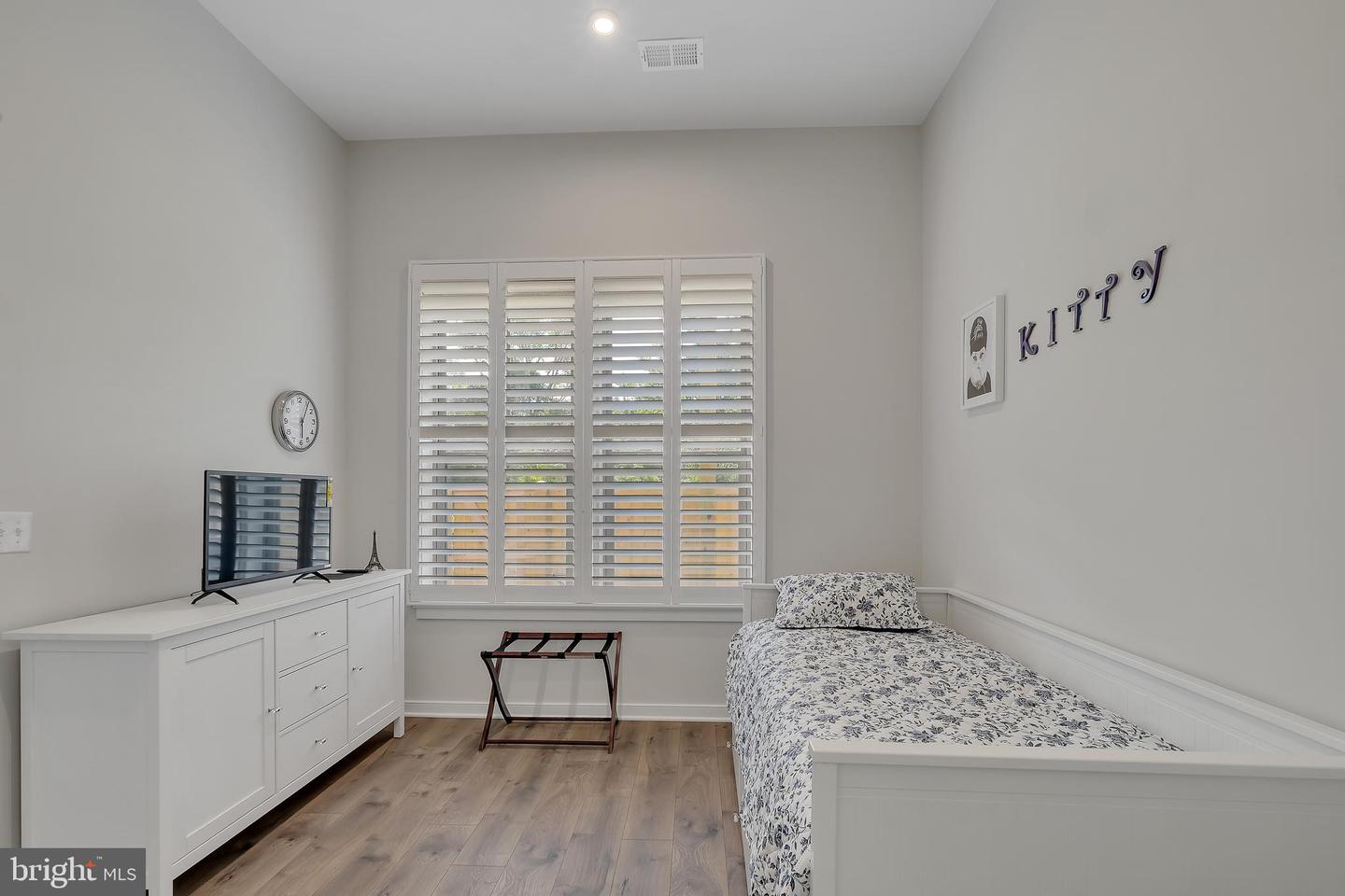 2603 LOGANBERRY DR, HERNDON, Virginia 20171, 4 Bedrooms Bedrooms, ,3 BathroomsBathrooms,Residential,For sale,2603 LOGANBERRY DR,VAFX2287554 MLS # VAFX2287554