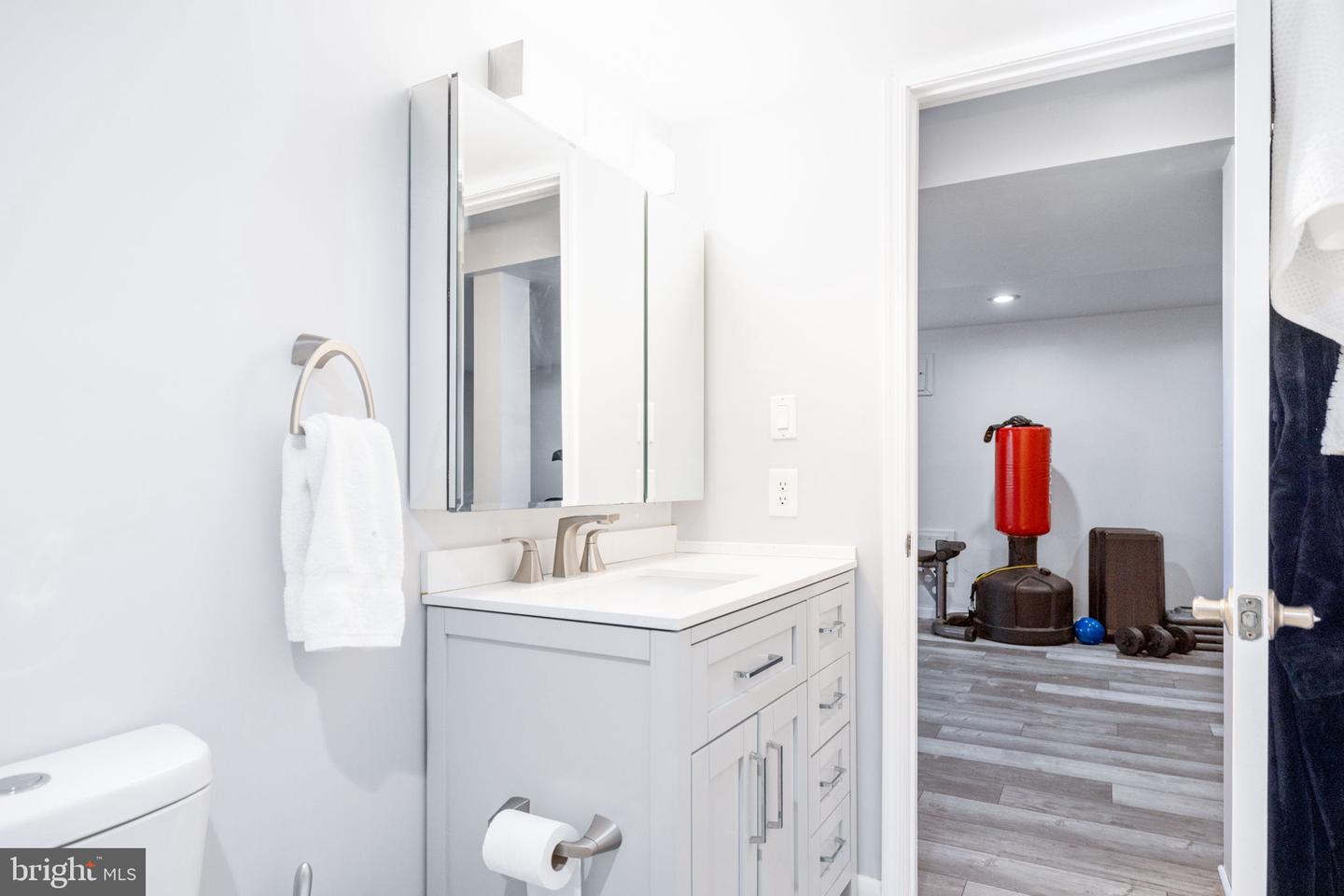 7011 MURRAY LN, ANNANDALE, Virginia 22003, 3 Bedrooms Bedrooms, ,2 BathroomsBathrooms,Residential,For sale,7011 MURRAY LN,VAFX2259688 MLS # VAFX2259688