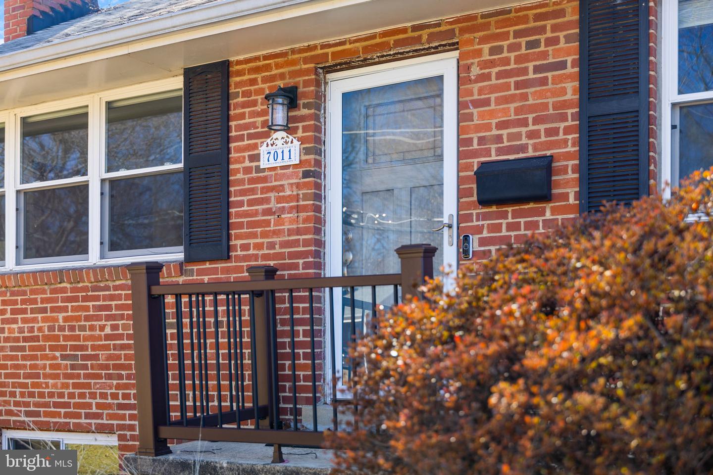 7011 MURRAY LN, ANNANDALE, Virginia 22003, 3 Bedrooms Bedrooms, ,2 BathroomsBathrooms,Residential,For sale,7011 MURRAY LN,VAFX2259688 MLS # VAFX2259688