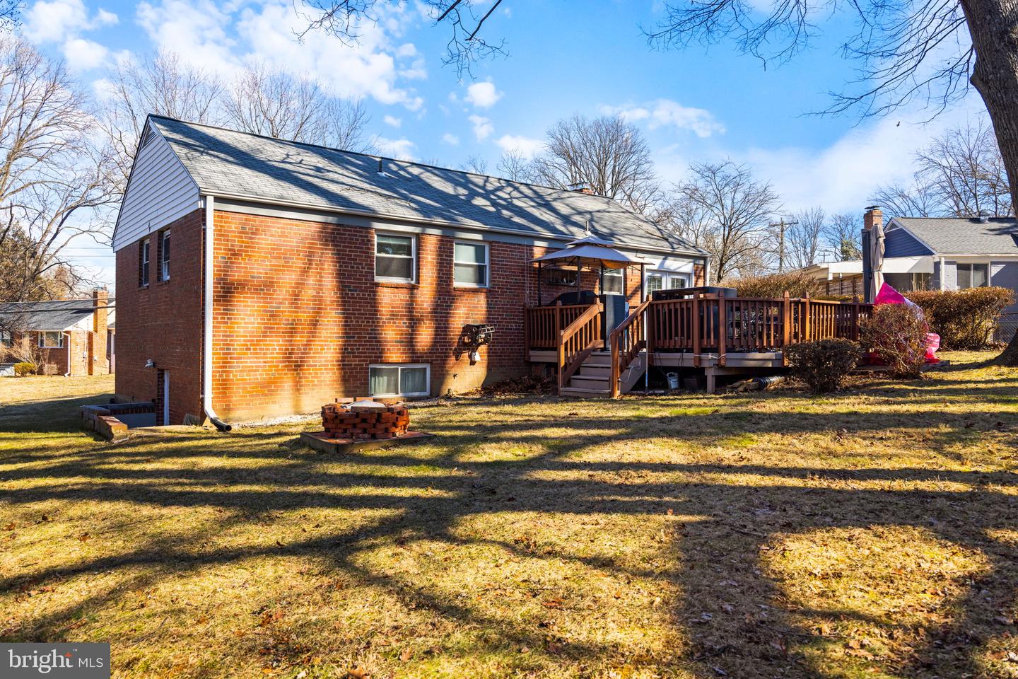 7011 MURRAY LN, ANNANDALE, Virginia 22003, 3 Bedrooms Bedrooms, ,2 BathroomsBathrooms,Residential,For sale,7011 MURRAY LN,VAFX2259688 MLS # VAFX2259688