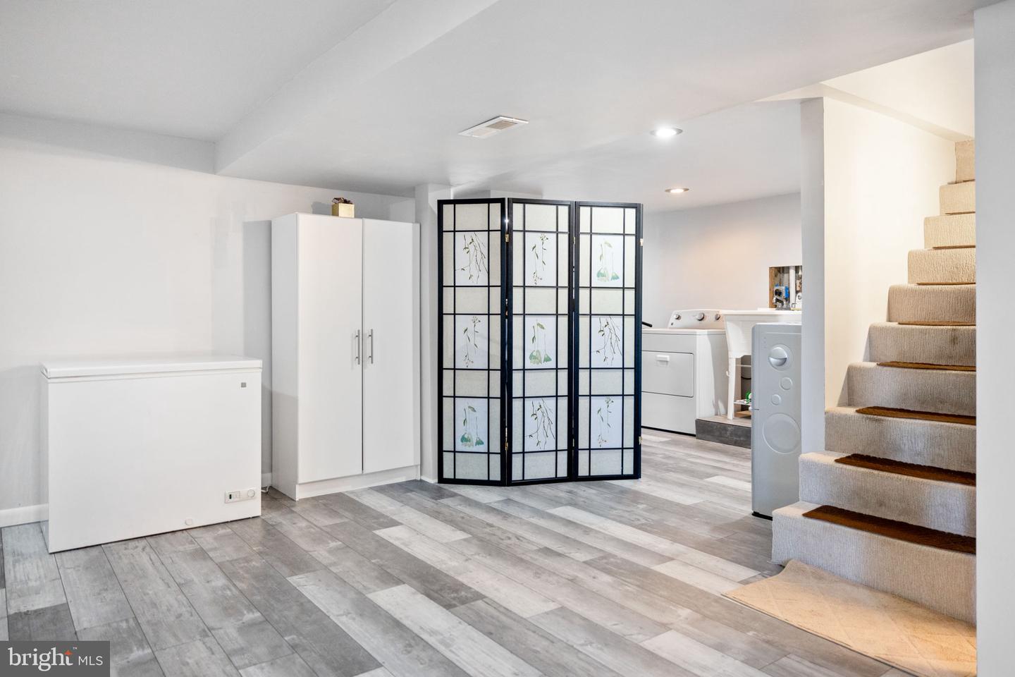 7011 MURRAY LN, ANNANDALE, Virginia 22003, 3 Bedrooms Bedrooms, ,2 BathroomsBathrooms,Residential,For sale,7011 MURRAY LN,VAFX2259688 MLS # VAFX2259688