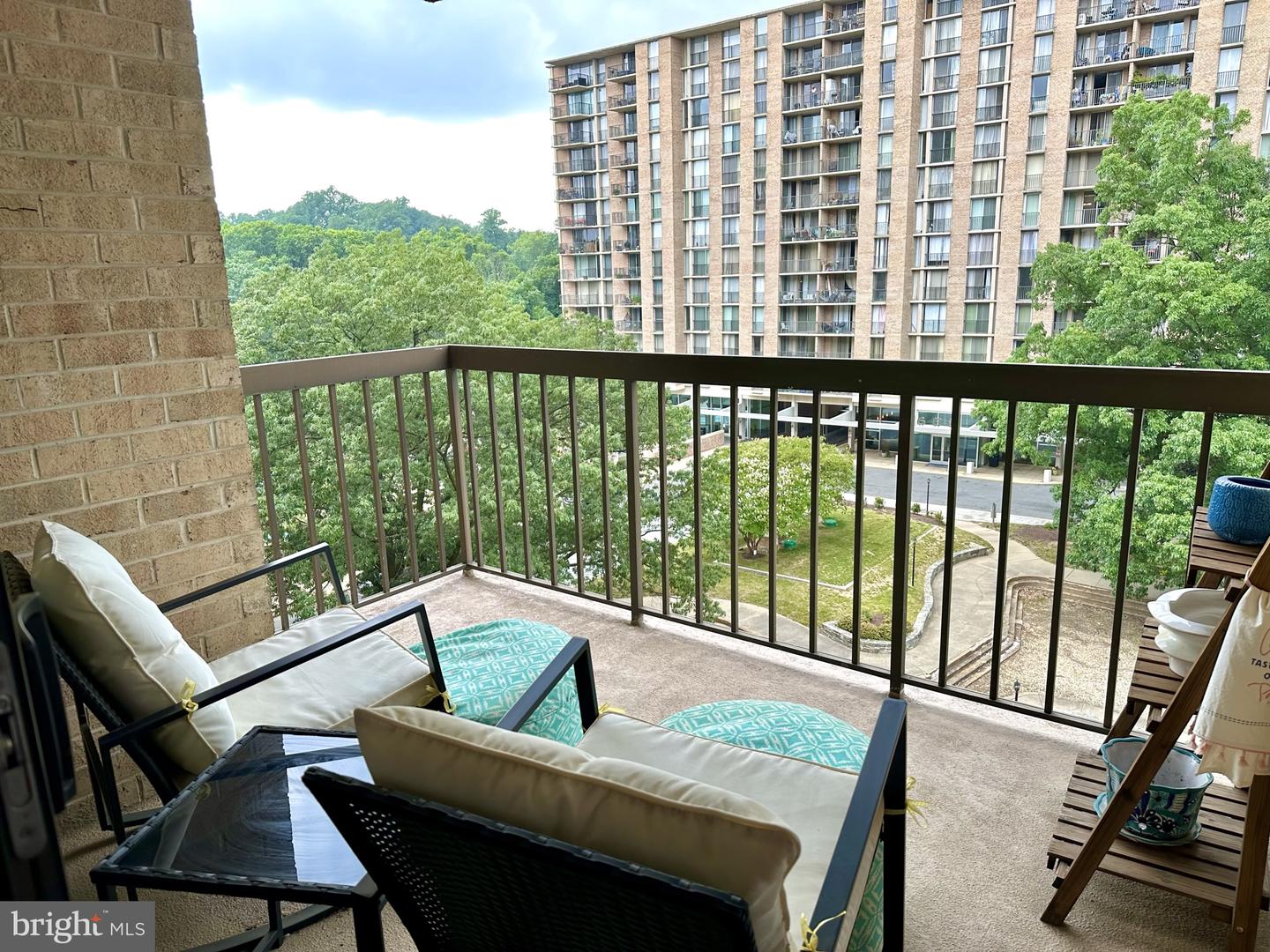 4500 S FOUR MILE RUN DR #505, ARLINGTON, Virginia 22204, 1 Bedroom Bedrooms, ,1 BathroomBathrooms,Residential,For sale,4500 S FOUR MILE RUN DR #505,VAAR2067218 MLS # VAAR2067218 4500 S FOUR MILE RUN DR #505, ARLINGTON, Virginia 22204, 1 Bedroom Bedrooms, ,1 BathroomBathrooms,Residential,For sale,4500 S FOUR MILE RUN DR #505,VAAR2067218 MLS # VAAR2067218