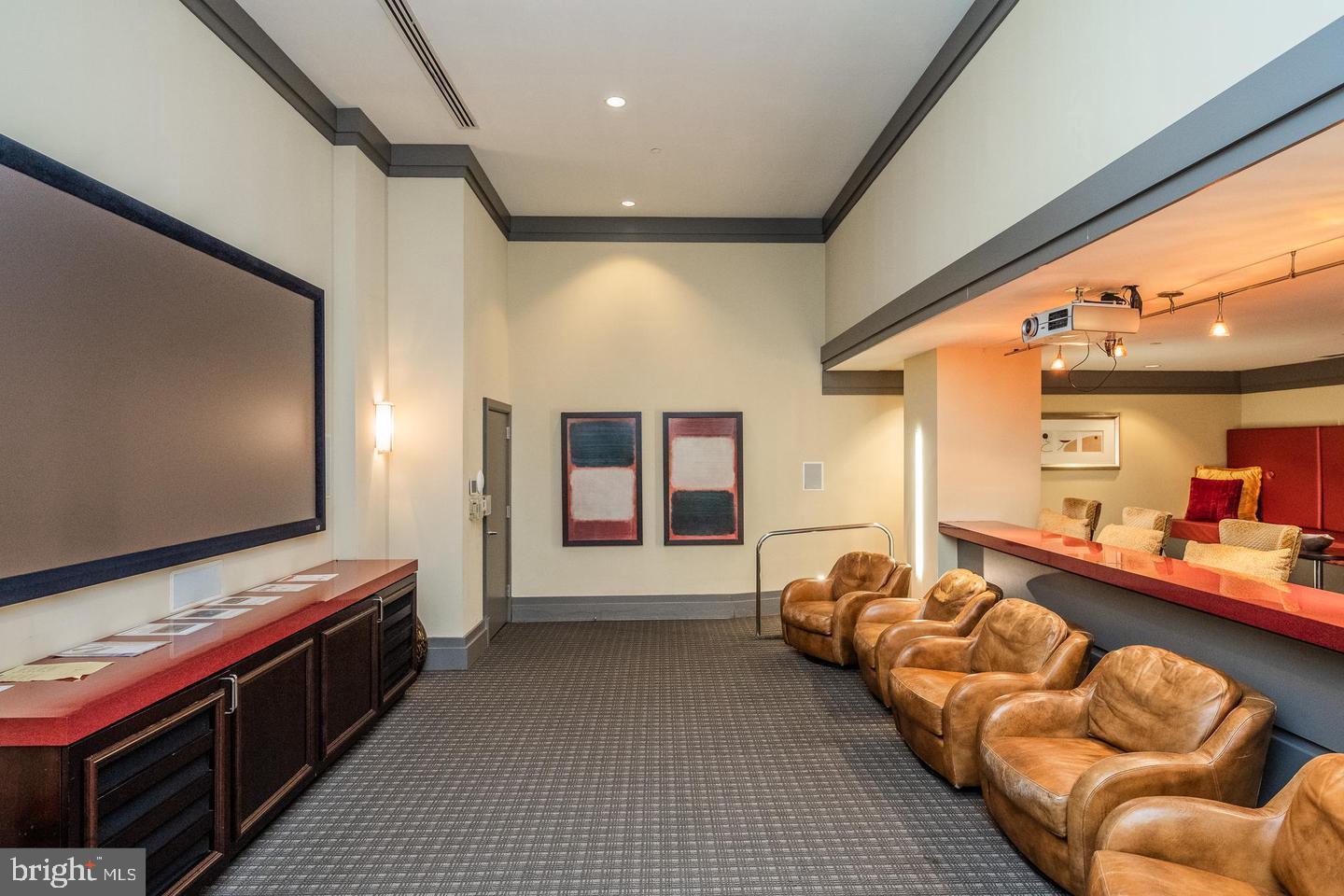 4500 S FOUR MILE RUN DR #505, ARLINGTON, Virginia 22204, 1 Bedroom Bedrooms, ,1 BathroomBathrooms,Residential,For sale,4500 S FOUR MILE RUN DR #505,VAAR2067218 MLS # VAAR2067218