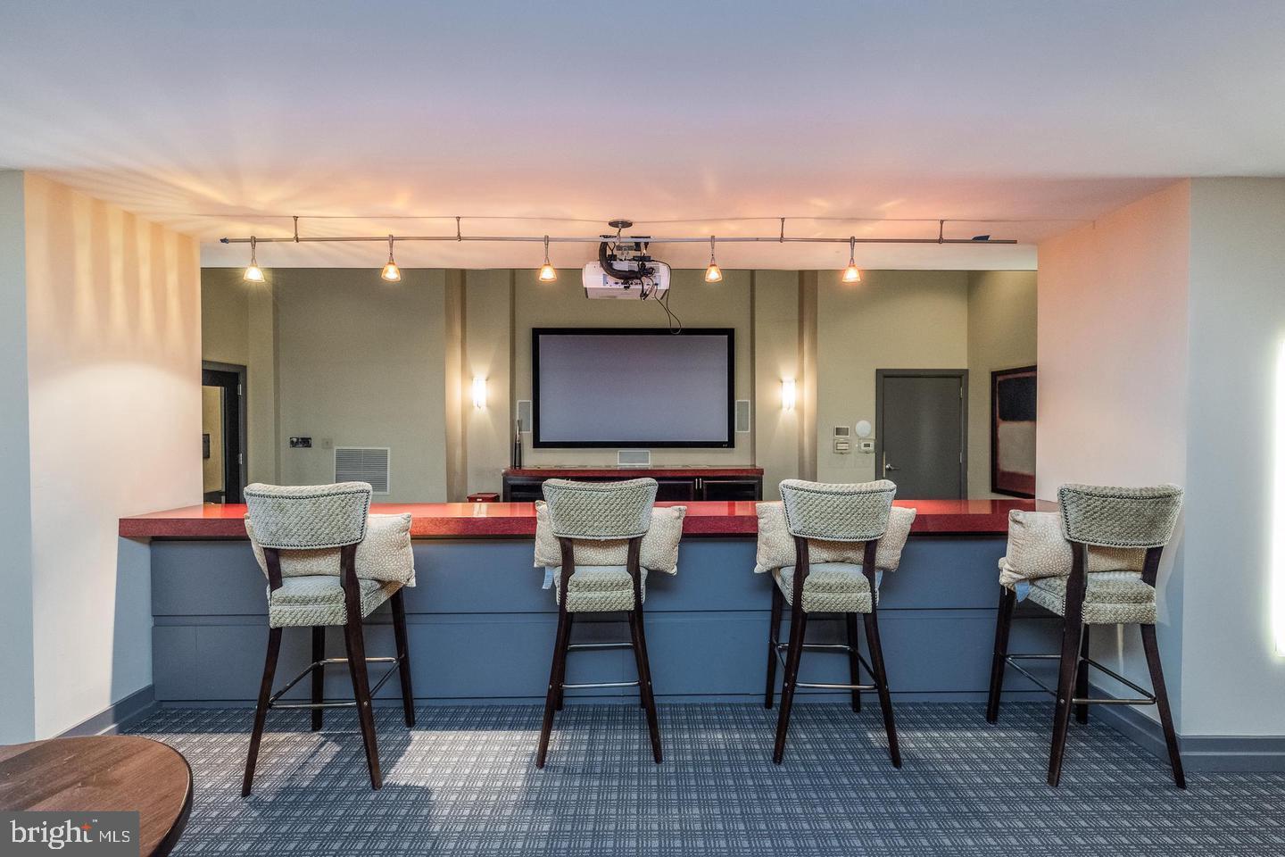 4500 S FOUR MILE RUN DR #505, ARLINGTON, Virginia 22204, 1 Bedroom Bedrooms, ,1 BathroomBathrooms,Residential,For sale,4500 S FOUR MILE RUN DR #505,VAAR2067218 MLS # VAAR2067218