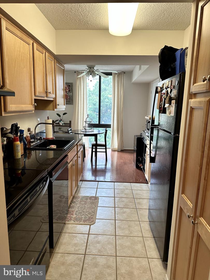 4500 S FOUR MILE RUN DR #505, ARLINGTON, Virginia 22204, 1 Bedroom Bedrooms, ,1 BathroomBathrooms,Residential,For sale,4500 S FOUR MILE RUN DR #505,VAAR2067218 MLS # VAAR2067218 4500 S FOUR MILE RUN DR #505, ARLINGTON, Virginia 22204, 1 Bedroom Bedrooms, ,1 BathroomBathrooms,Residential,For sale,4500 S FOUR MILE RUN DR #505,VAAR2067218 MLS # VAAR2067218