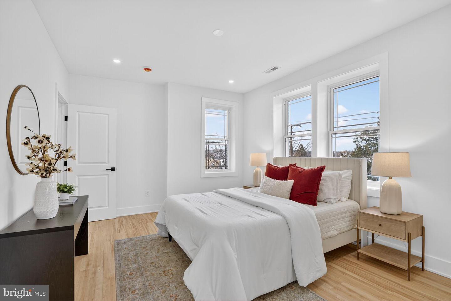 4629 9TH ST NW, WASHINGTON, District Of Columbia 20011, 8 Bedrooms Bedrooms, 13 Rooms Rooms,5 BathroomsBathrooms,Residential,For sale,4629 9TH ST NW,DCDC2239768 MLS # DCDC2239768