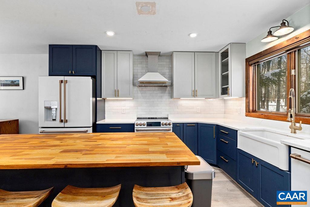 274 LAUREL SPRINGS DR, WINTERGREEN, Virginia 22967, 3 Bedrooms Bedrooms, ,3 BathroomsBathrooms,Residential,For sale,274 LAUREL SPRINGS DR,672352 MLS # 672352