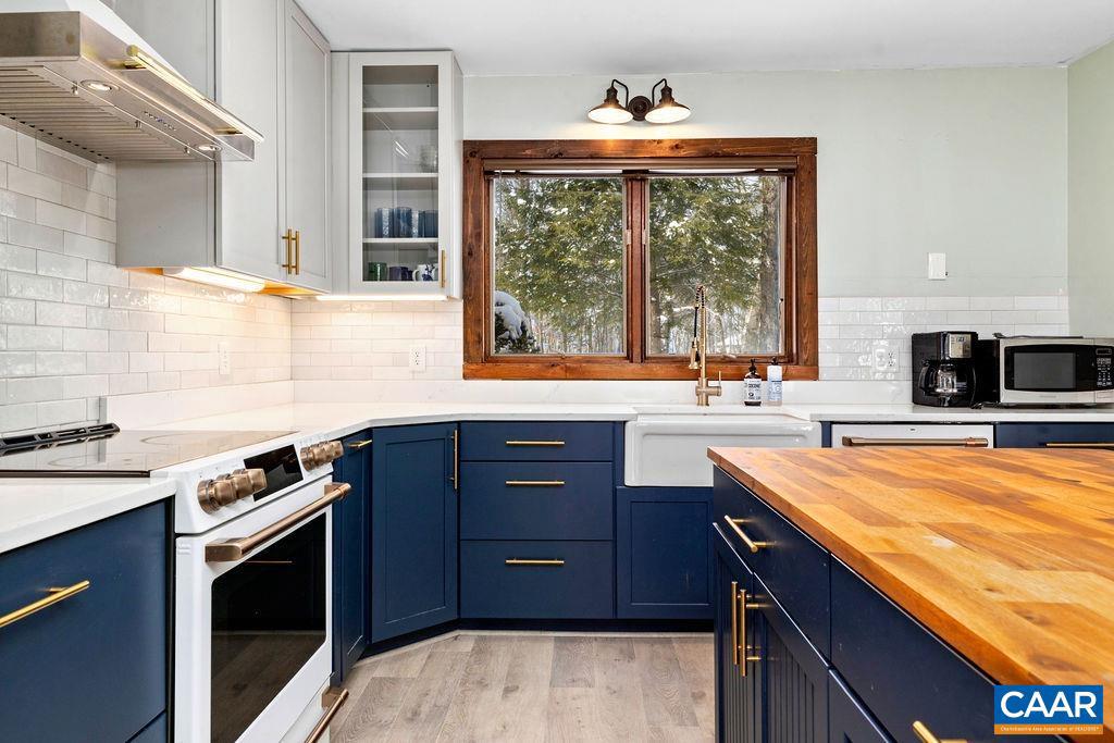 274 LAUREL SPRINGS DR, WINTERGREEN, Virginia 22967, 3 Bedrooms Bedrooms, ,3 BathroomsBathrooms,Residential,For sale,274 LAUREL SPRINGS DR,672352 MLS # 672352