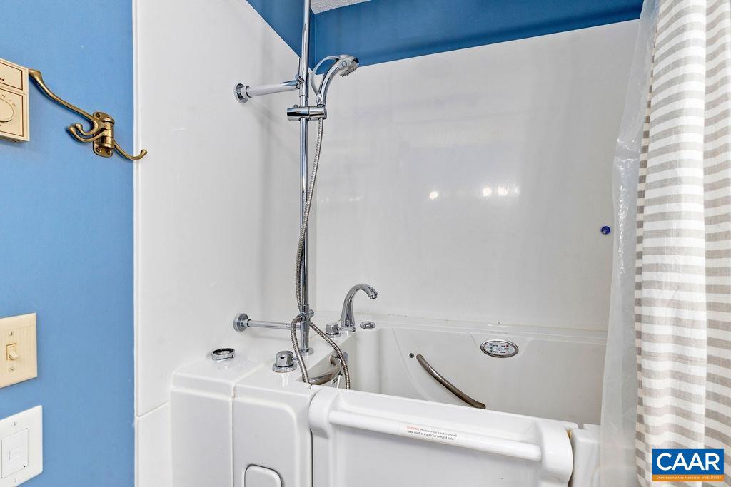 274 LAUREL SPRINGS DR, WINTERGREEN, Virginia 22967, 3 Bedrooms Bedrooms, ,3 BathroomsBathrooms,Residential,For sale,274 LAUREL SPRINGS DR,672352 MLS # 672352