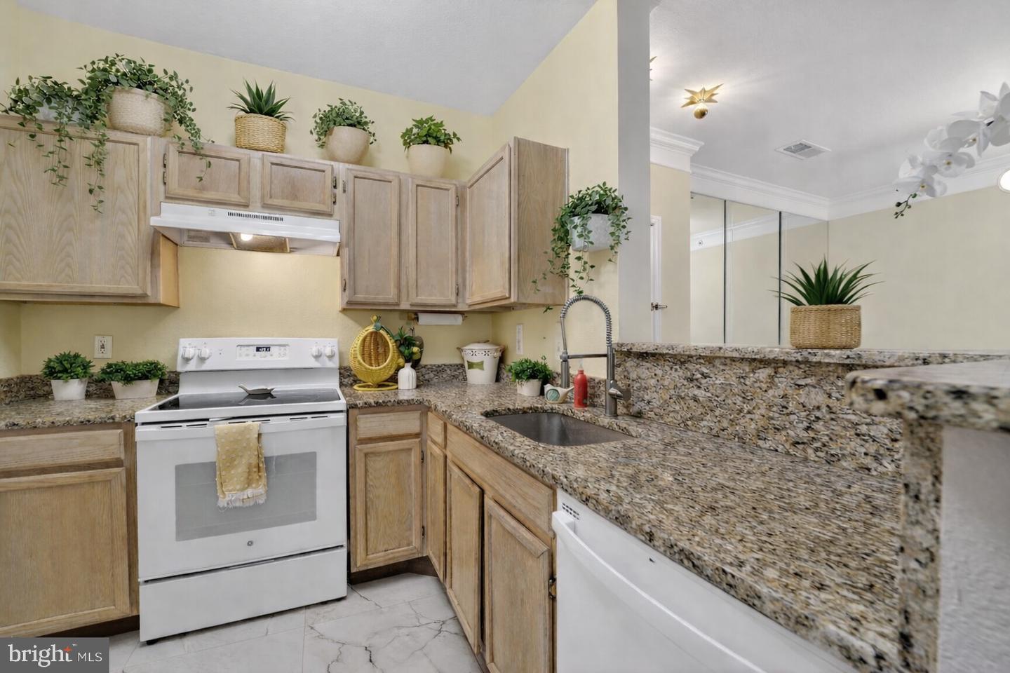 1601 SPRING GATE DR #1411, MCLEAN, Virginia 22102, 1 Bedroom Bedrooms, ,1 BathroomBathrooms,Residential,For sale,1601 SPRING GATE DR #1411,VAFX2287492 MLS # VAFX2287492