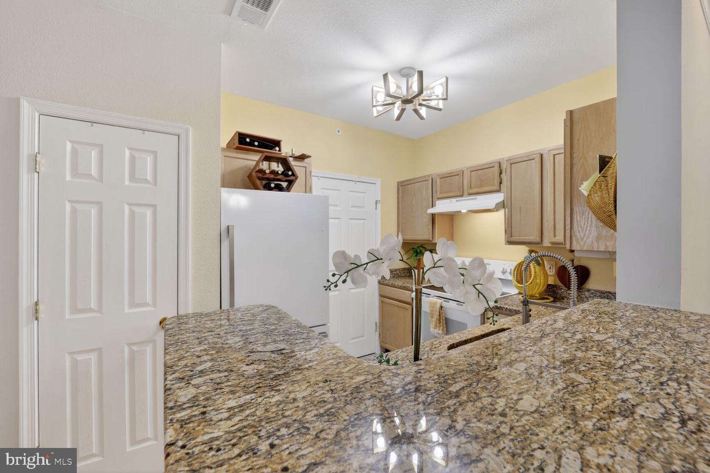 1601 SPRING GATE DR #1411, MCLEAN, Virginia 22102, 1 Bedroom Bedrooms, ,1 BathroomBathrooms,Residential,For sale,1601 SPRING GATE DR #1411,VAFX2287492 MLS # VAFX2287492