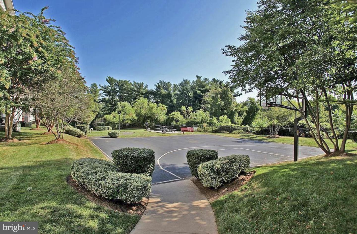 1601 SPRING GATE DR #1411, MCLEAN, Virginia 22102, 1 Bedroom Bedrooms, ,1 BathroomBathrooms,Residential,For sale,1601 SPRING GATE DR #1411,VAFX2287492 MLS # VAFX2287492