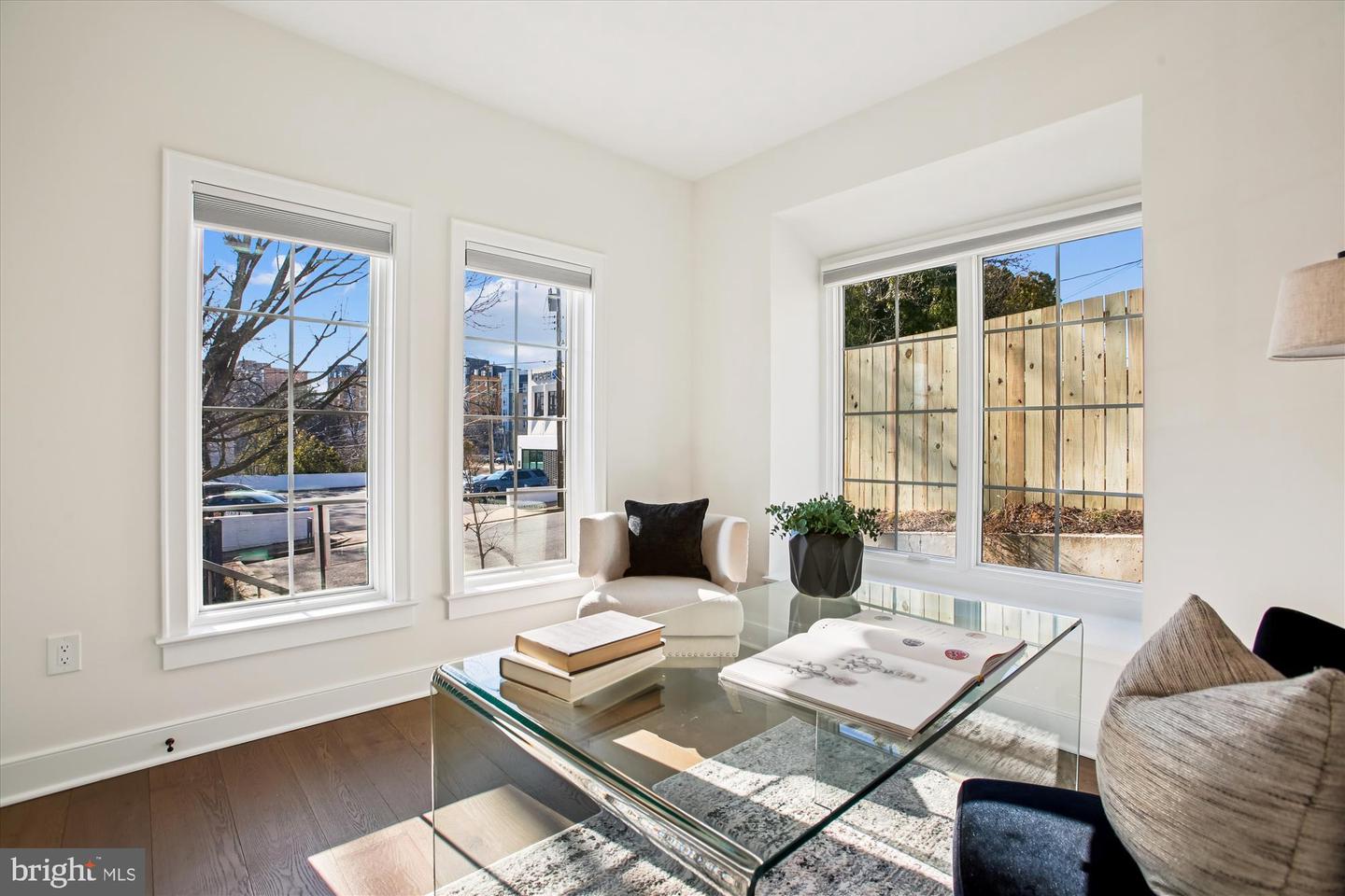 5043 25TH ST S, ARLINGTON, Virginia 22206, 4 Bedrooms Bedrooms, 8 Rooms Rooms,3 BathroomsBathrooms,Residential,For sale,5043 25TH ST S,VAAR2068126 MLS # VAAR2068126 5043 25TH ST S, ARLINGTON, Virginia 22206, 4 Bedrooms Bedrooms, 8 Rooms Rooms,3 BathroomsBathrooms,Residential,For sale,5043 25TH ST S,VAAR2068126 MLS # VAAR2068126