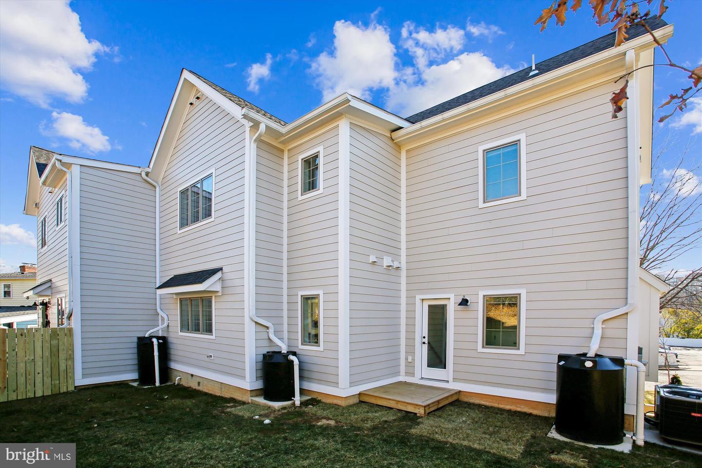 5043 25TH ST S, ARLINGTON, Virginia 22206, 4 Bedrooms Bedrooms, 8 Rooms Rooms,3 BathroomsBathrooms,Residential,For sale,5043 25TH ST S,VAAR2068126 MLS # VAAR2068126 5043 25TH ST S, ARLINGTON, Virginia 22206, 4 Bedrooms Bedrooms, 8 Rooms Rooms,3 BathroomsBathrooms,Residential,For sale,5043 25TH ST S,VAAR2068126 MLS # VAAR2068126