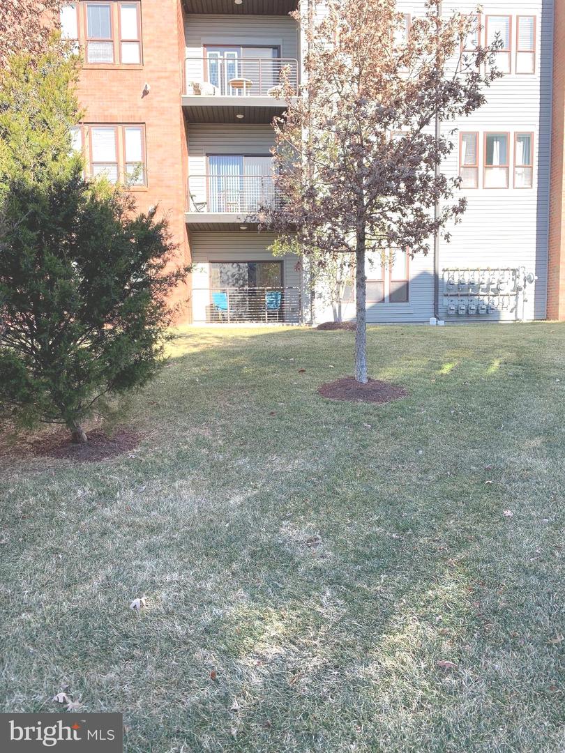 8970 FASCINATION CT #111, LORTON, Virginia 22079, 2 Bedrooms Bedrooms, ,2 BathroomsBathrooms,Residential,For sale,8970 FASCINATION CT #111,VAFX2286938 MLS # VAFX2286938