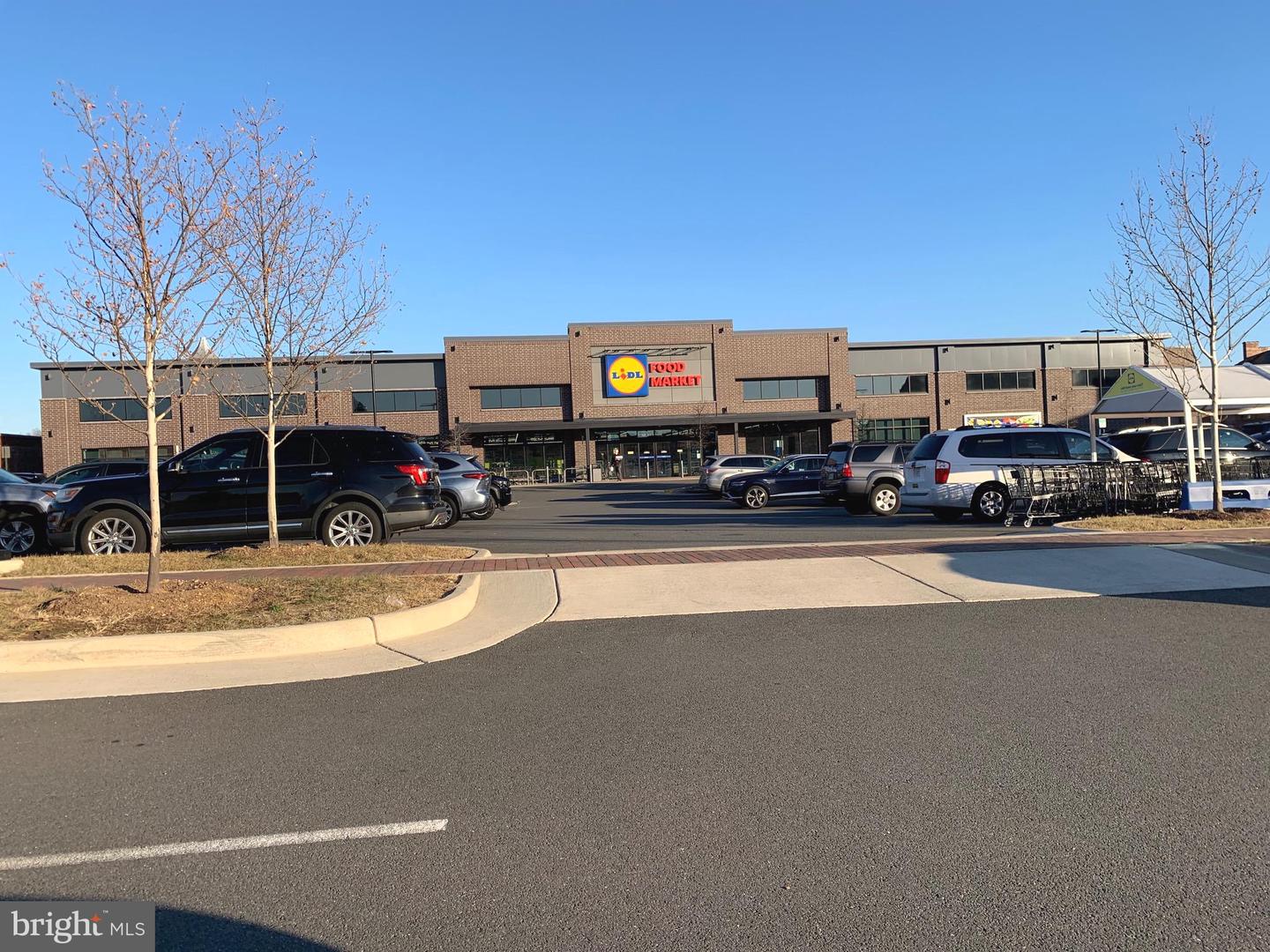 8970 FASCINATION CT #111, LORTON, Virginia 22079, 2 Bedrooms Bedrooms, ,2 BathroomsBathrooms,Residential,For sale,8970 FASCINATION CT #111,VAFX2286938 MLS # VAFX2286938