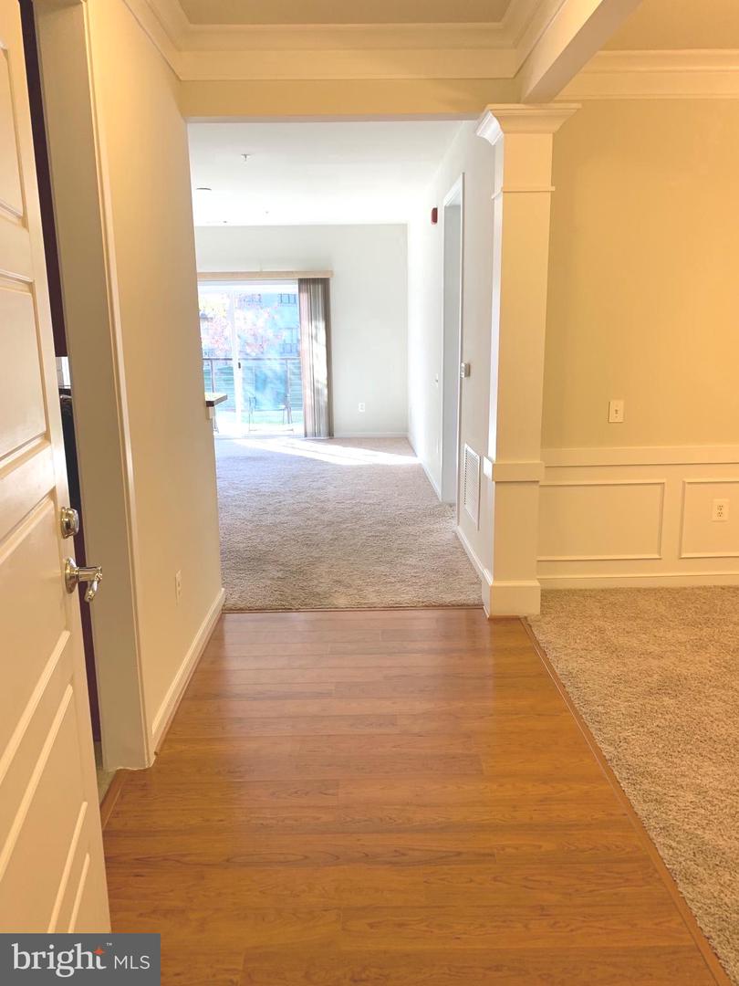 8970 FASCINATION CT #111, LORTON, Virginia 22079, 2 Bedrooms Bedrooms, ,2 BathroomsBathrooms,Residential,For sale,8970 FASCINATION CT #111,VAFX2286938 MLS # VAFX2286938