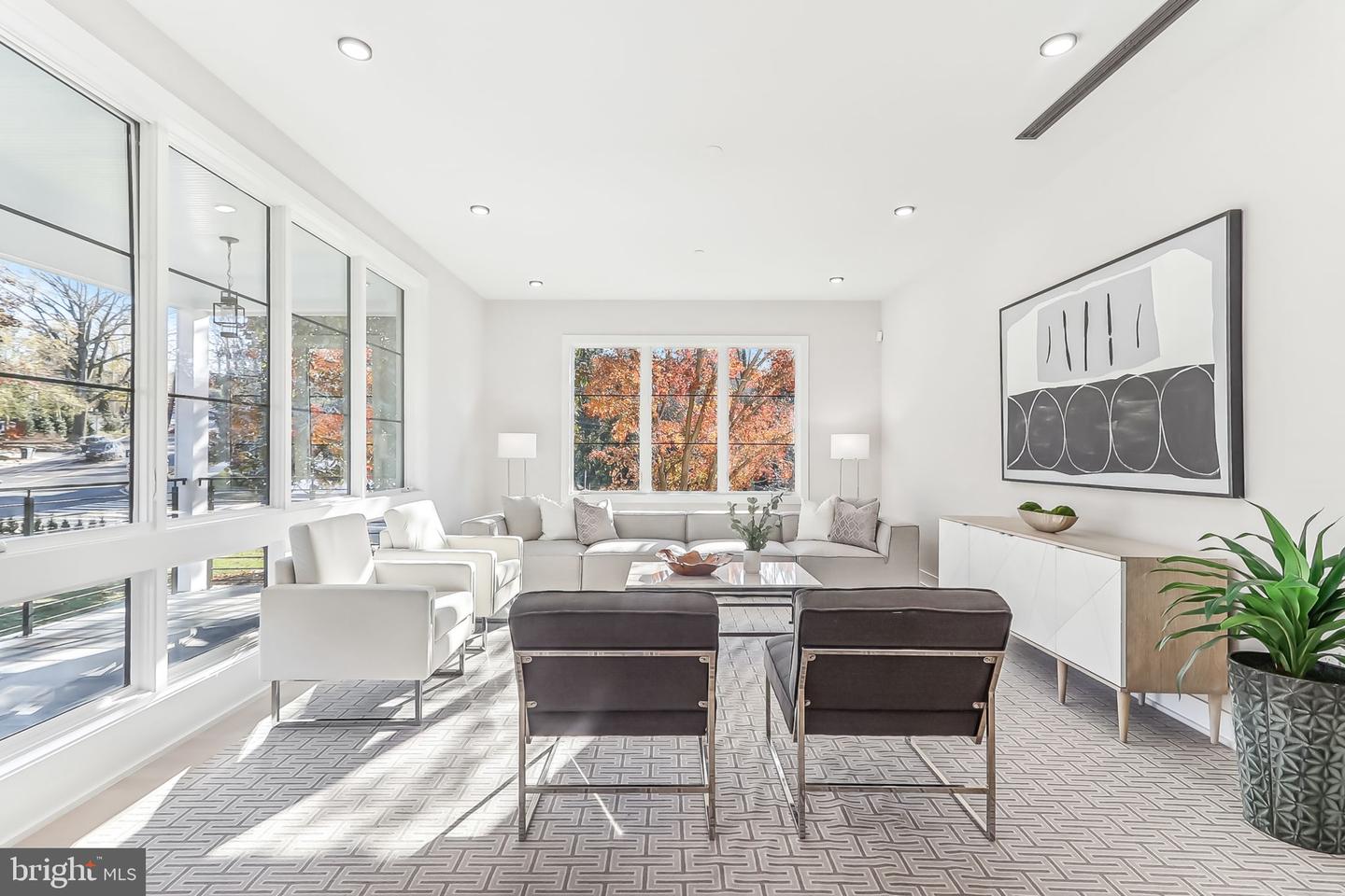 4920 LOUGHBORO RD NW, WASHINGTON, District Of Columbia 20016, 7 Bedrooms Bedrooms, ,8 BathroomsBathrooms,Residential,For sale,4920 LOUGHBORO RD NW,DCDC2242912 MLS # DCDC2242912