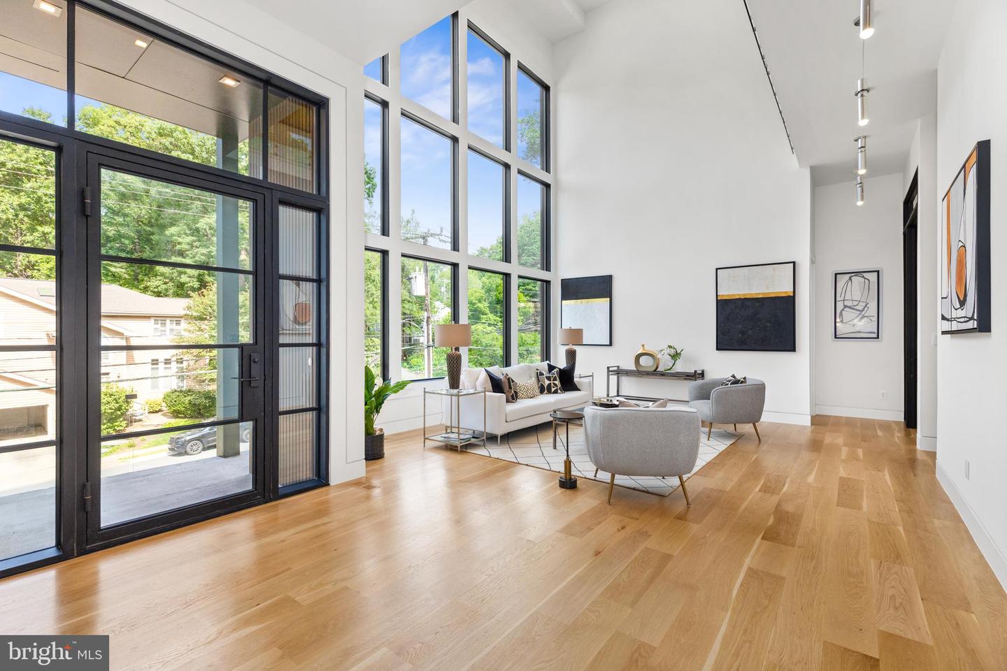 3554 MILITARY RD, ARLINGTON, Virginia 22207, 6 Bedrooms Bedrooms, ,6 BathroomsBathrooms,Residential,For sale,3554 MILITARY RD,VAAR2068042 MLS # VAAR2068042