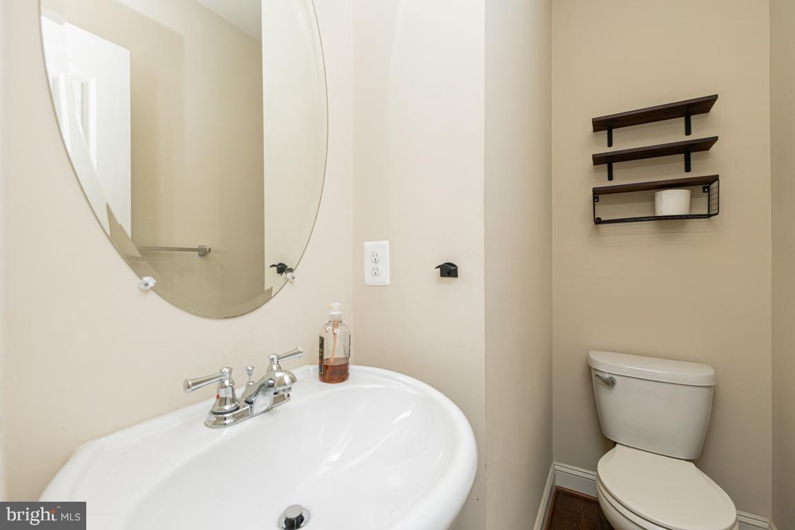 4511 POTOMAC HIGHLANDS CIR, TRIANGLE, Virginia 22172, 3 Bedrooms Bedrooms, ,2 BathroomsBathrooms,Residential,For sale,4511 POTOMAC HIGHLANDS CIR,VAPW2094774 MLS # VAPW2094774