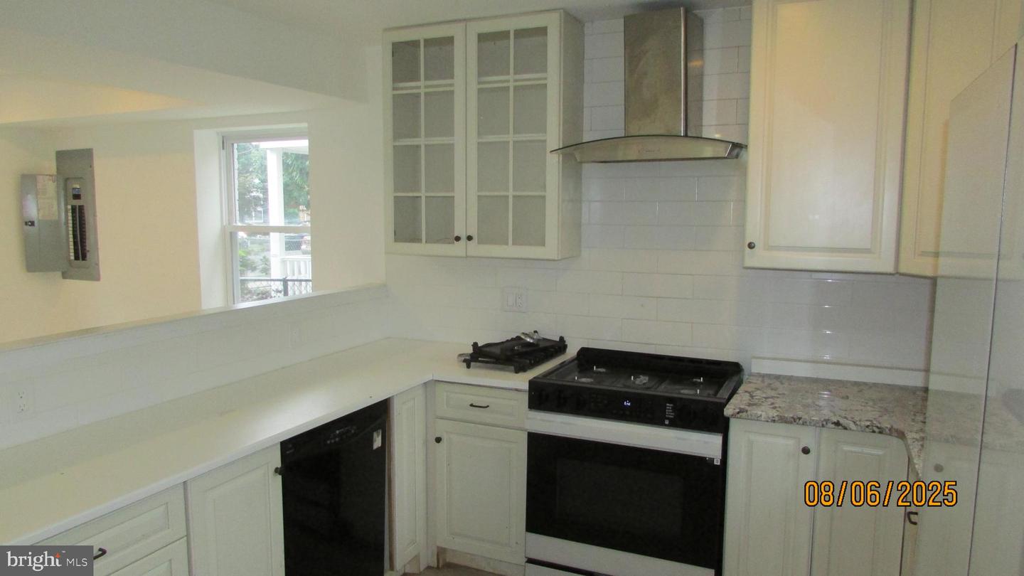 5732 5TH ST NE, WASHINGTON, District Of Columbia 20011, 3 Bedrooms Bedrooms, ,2 BathroomsBathrooms,Residential,For sale,5732 5TH ST NE,DCDC2201678 MLS # DCDC2201678