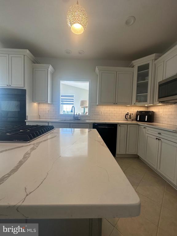 11922 BIG BEN BLVD, FREDERICKSBURG, Virginia 22407, 4 Bedrooms Bedrooms, ,4 BathroomsBathrooms,Residential,11922 BIG BEN BLVD,VASP2038818 MLS # VASP2038818