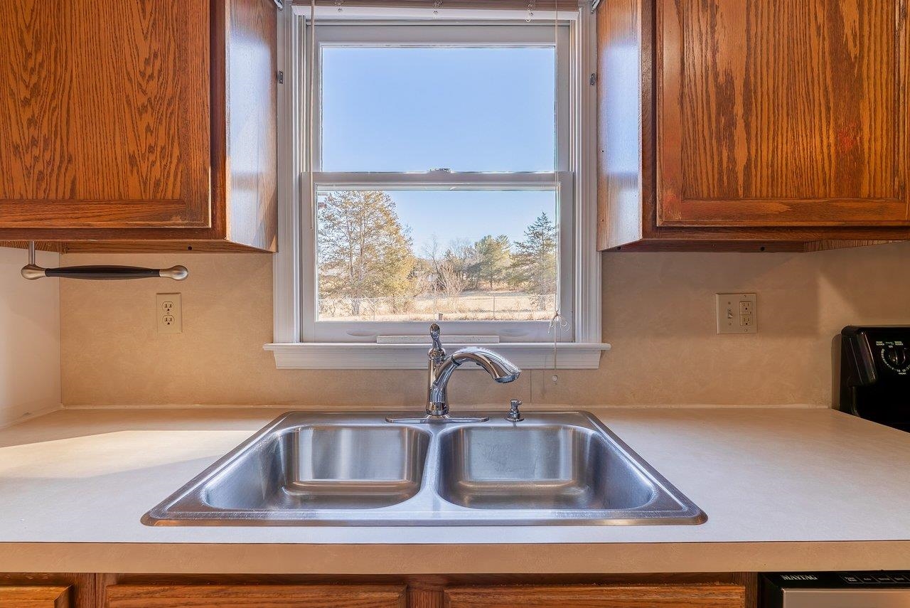 6574 SIMMERS VALLEY RD, ROCKINGHAM, Virginia 22802, 3 Bedrooms Bedrooms, ,2 BathroomsBathrooms,Residential,6574 SIMMERS VALLEY RD,672778 MLS # 672778 6574 SIMMERS VALLEY RD, ROCKINGHAM, Virginia 22802, 3 Bedrooms Bedrooms, ,2 BathroomsBathrooms,Residential,6574 SIMMERS VALLEY RD,672778 MLS # 672778