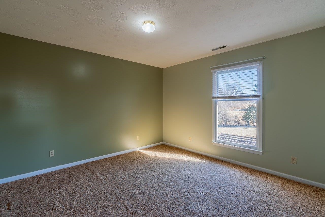 6574 SIMMERS VALLEY RD, ROCKINGHAM, Virginia 22802, 3 Bedrooms Bedrooms, ,2 BathroomsBathrooms,Residential,6574 SIMMERS VALLEY RD,672778 MLS # 672778 6574 SIMMERS VALLEY RD, ROCKINGHAM, Virginia 22802, 3 Bedrooms Bedrooms, ,2 BathroomsBathrooms,Residential,6574 SIMMERS VALLEY RD,672778 MLS # 672778