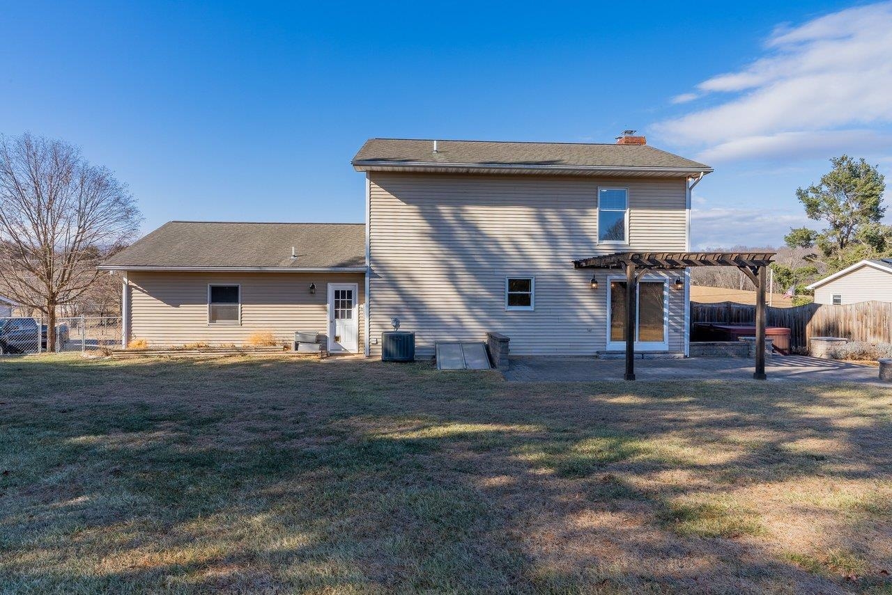 6574 SIMMERS VALLEY RD, ROCKINGHAM, Virginia 22802, 3 Bedrooms Bedrooms, ,2 BathroomsBathrooms,Residential,6574 SIMMERS VALLEY RD,672778 MLS # 672778 6574 SIMMERS VALLEY RD, ROCKINGHAM, Virginia 22802, 3 Bedrooms Bedrooms, ,2 BathroomsBathrooms,Residential,6574 SIMMERS VALLEY RD,672778 MLS # 672778