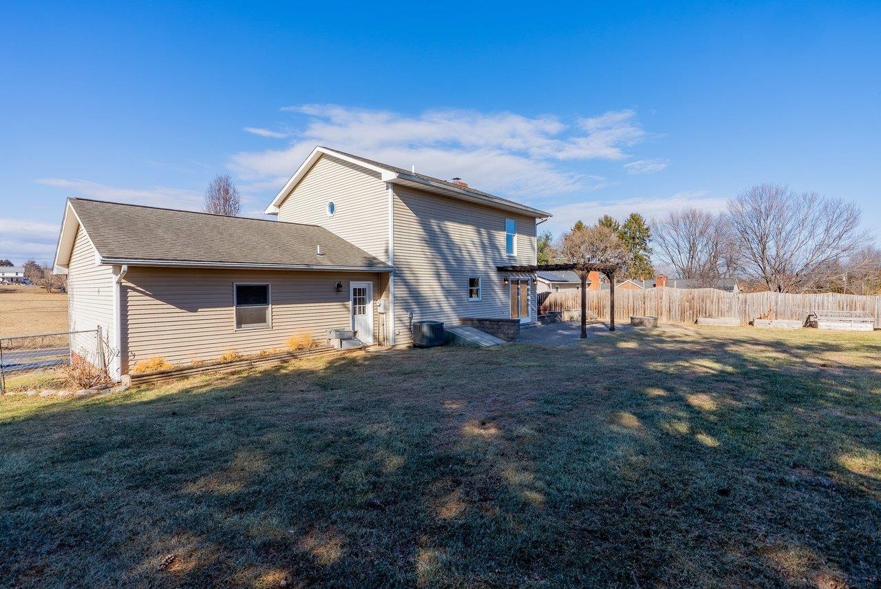 6574 SIMMERS VALLEY RD, ROCKINGHAM, Virginia 22802, 3 Bedrooms Bedrooms, ,2 BathroomsBathrooms,Residential,6574 SIMMERS VALLEY RD,672778 MLS # 672778 6574 SIMMERS VALLEY RD, ROCKINGHAM, Virginia 22802, 3 Bedrooms Bedrooms, ,2 BathroomsBathrooms,Residential,6574 SIMMERS VALLEY RD,672778 MLS # 672778